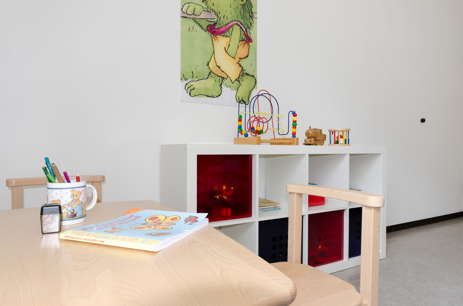Foto vom Besprechungszimmer mit Kinderspielecke Foto vom Besprechungszimmer mit Kinderspielecke