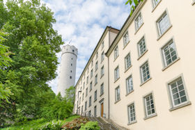 Bild zeigt das Gebäude der Außenkammern Ravensburg des Arbeitsgerichts Ulm Bild zeigt das Gebäude der Außenkammern Ravensburg des Arbeitsgerichts Ulm